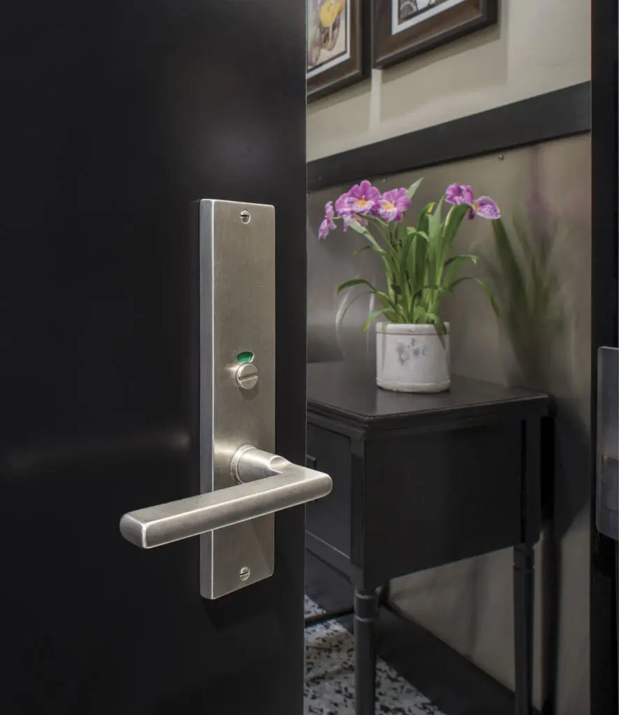 E208-E207-with-Privacy-Indicator-RMH-Bronze-Hospitality