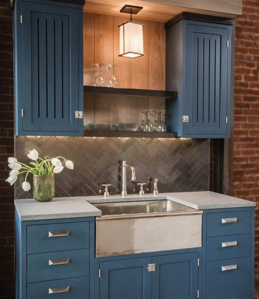 Bronze Fixture Light