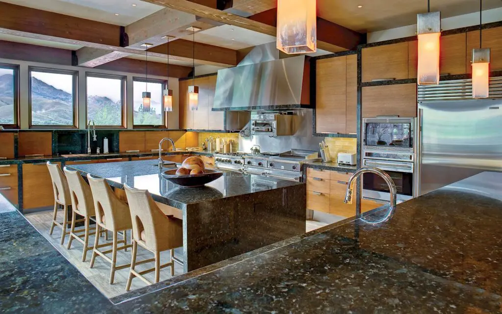 Kitchens 88 RMH Knob Hill Retreat D 1