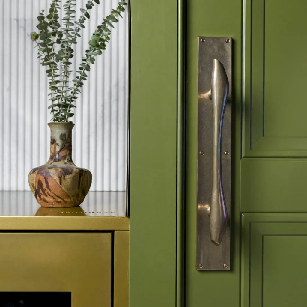 2 Left RMH 77A8970 Edit Luminar4 edit web