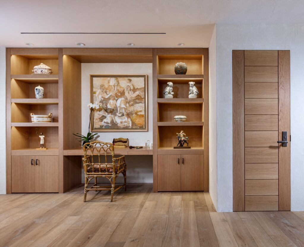 The Lariat cabinet pull (CK360) and Rectangular privacy set (E464)