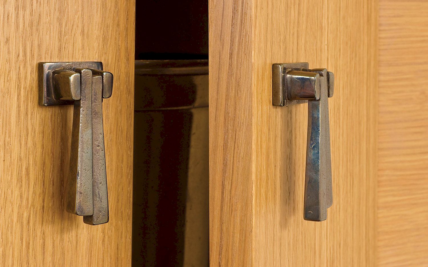 Shift Pendant Cabinet Pull | Rocky Mountain Hardware