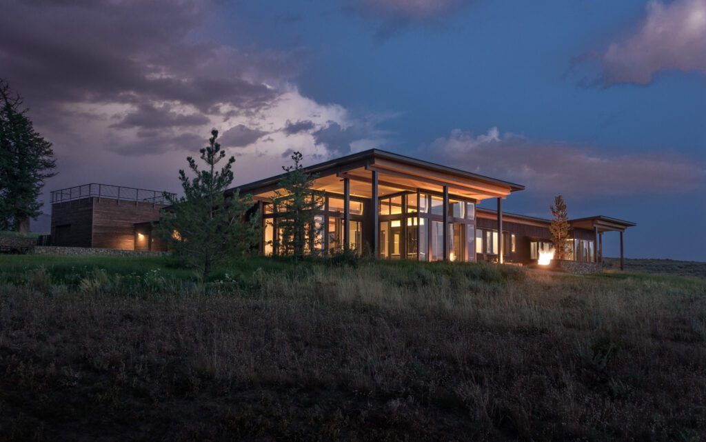 Outdoor 3 Evening West Ele 1