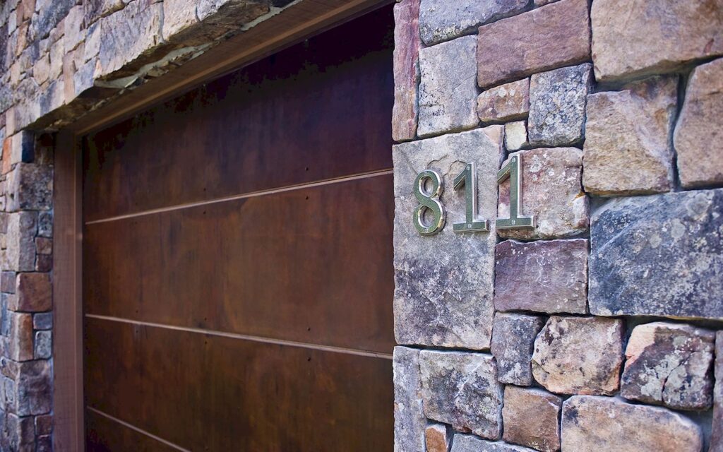 Outdoor 31 RMH Knob Hill Retreat Q 1