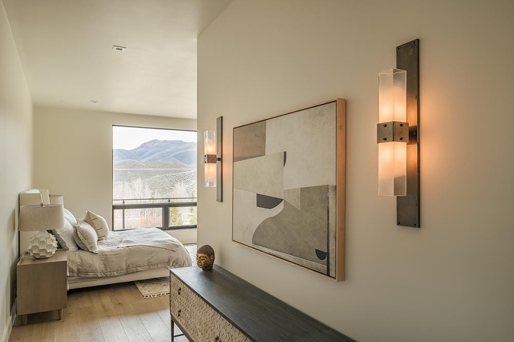 The Resurgence of Bronze in Modern Interiors 3 1 MAIN RMH Elkhorn 12