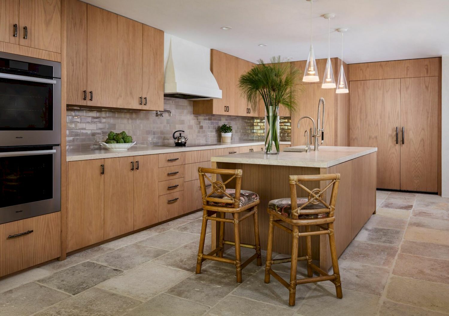 How to Choose Kitchen Cabinet Color 3 20180921 KargmanRes 012 1536x1081 1