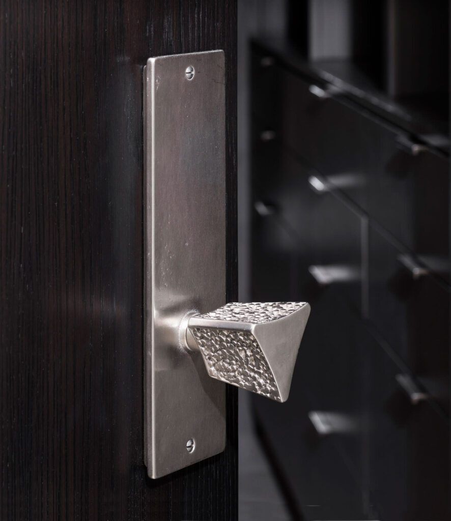 Fox Creek Door Knob 886x1024 1