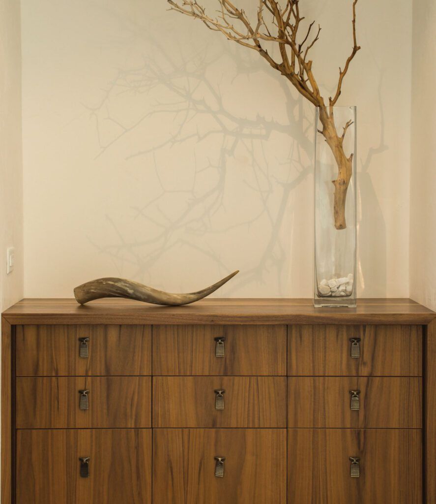 How to Choose Hardware Finishes in the Bathroom: A Guide to Timeless Design 4 Hardware finishes image 5