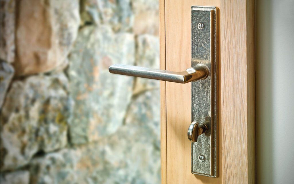 Right Hand vs. Left Hand Door: How to Tell the Difference 2 Rightleft hand door image 3