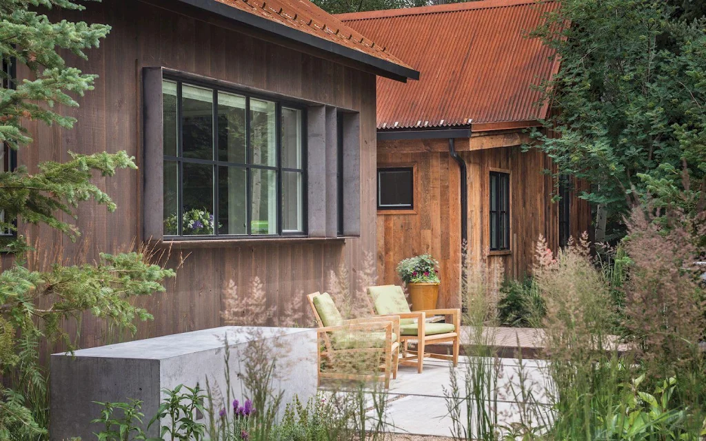 Cottage Style Windows: Design Ideas, Popular Styles, and the Hardware That Completes Them 1 image10