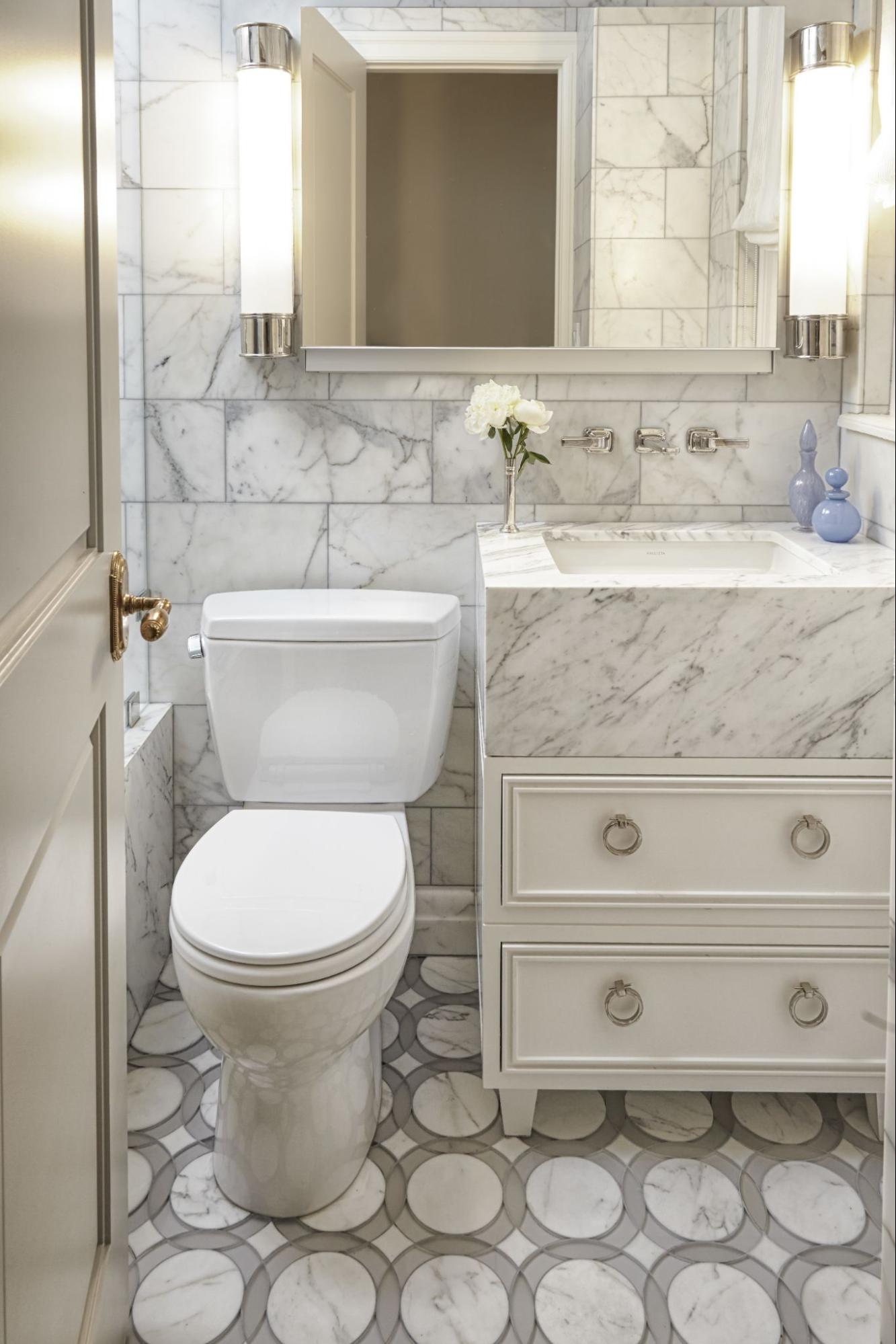 How to Choose Hardware Finishes in the Bathroom: A Guide to Timeless Design 3 image5 7