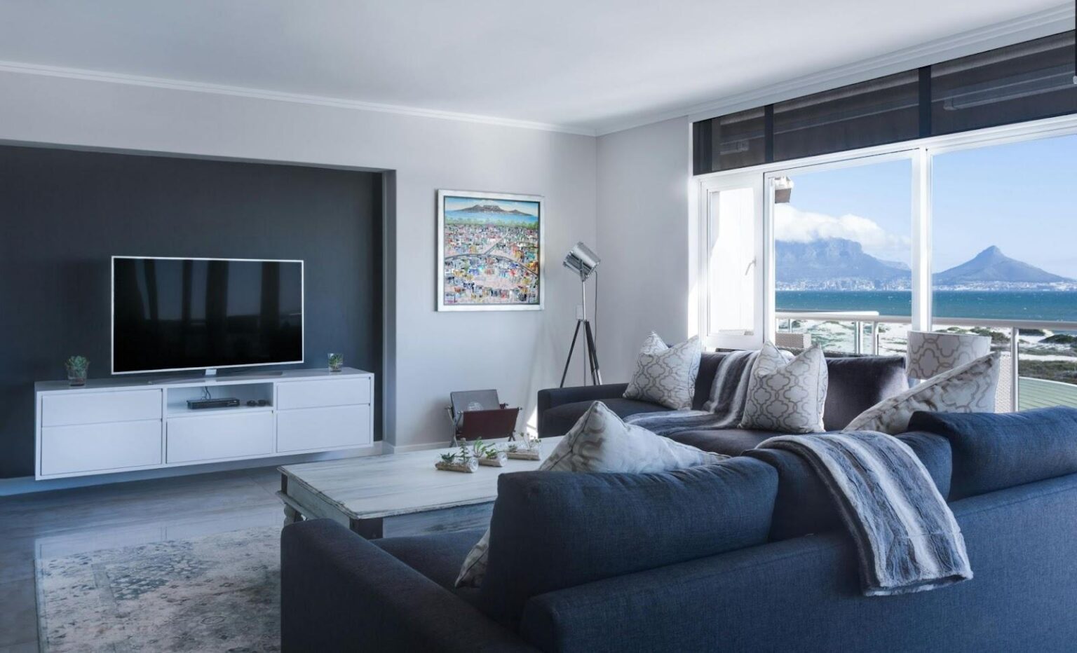 How to Design a Luxury Villa Interior: Styles, Rooms & Finishes